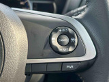 全車速追従機能付きアダプティブクルーズコントロールの操作スイッチです。遠出のお出かけで使用する高速道路の運転が楽になって疲労軽減につながる大変便利な機能です!