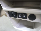 運転席シートヒーター装備☆ボタンを押せばすぐに暖かくなるので、寒い日に重宝します◎