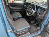 運転席と助手席にはシートヒーターが装備されています