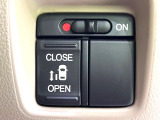 【パワースライドドア】スマートキーや運転席のスイッチでスライドドアの開閉が可能♪電動だから力を入れてドアを開ける必要が無く、小さいお子様でも、重い荷物を持っている時もラクに開け閉めできます♪