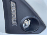 LEDイルミネーションランプ+LEDフロントフォグランプ 霧や大雨など悪天候時にヘッドランプの明かりを補助します!