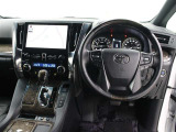 運転席廻りです。