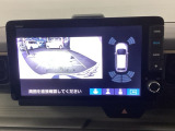 リアカメラ搭載! 狭い駐車場はもちろん、雨の日や夜間の運転も安心です。