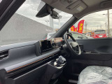 広々とした視界を体感できます。運転が楽しくなりますね。