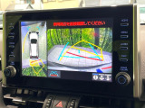 【パノラミックビューモニター】専用のカメラにより、上から見下ろしたような視点で360度クルマの周囲を確認することができます☆死角部分も確認しやすく、狭い場所での切り返しや駐車もスムーズに行えます。