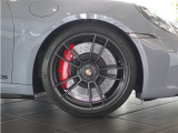 20/21 インチ Turbo S ホイール(サテン ブラック塗装)