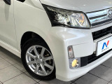 【LEDヘッドライト】悪天候や夜間走行時も良好な視界を確保し安心して運転できる高輝度LEDヘッドライトを装備!点灯速度が早く、消費電力も抑えられています。