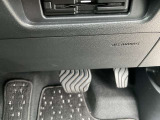 運転席二ーエアバッグです。