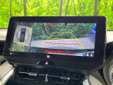 【パノラミックビューモニター】専用のカメラにより、上から見下ろしたような視点で360度クルマの周囲を確認することができます☆死角部分も確認しやすく、狭い場所での切り返しや駐車もスムーズに行えます。