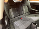 ◆LIBERALAは、輸入車選びの新たなスタイルを提案するインポート・セレクト・ブランドです。オーナー様となる方がクルマから直接感じる感性を第一にした、最良の一台との出会いをコーディネートいたします。