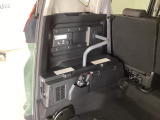 車いす専用装備付きです!スーパーフレックススロープ、電動ウインチ、電動ウインチ用リモコン、車いす乗員用手すり、車いす固定ベルトなど、充実しています。