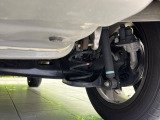 お車を安心してお乗りいただく為には、足回りの定期点検が欠かせません。サービスサポート(有償保証)では無料点検もご提供しており、安心のカーライフをお過ごしいただけるサポート体制が整っています。