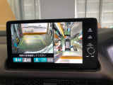 【マルチビューカメラシステム】クルマを上空から見下ろしたような映像が表示されます!さらに駐車がしやすくなります♪