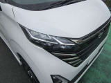 LEDヘッドランプ・・・ハロゲンランプに比べて非常に明るいので、夜間走行時の視認性がアップします。