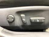 【パワーシート】スイッチ一つで簡単にシートの微調整が可能!電動だから力もいりません!快適なシートポジションにセットして、快適なドライブをお楽しみください。