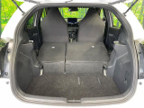 後席を格納すると、これだけの広さが!シーンに合わせたシートアレンジで、大きな荷物も積むことが出来ます♪