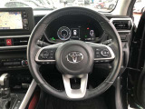 ハンドルは、車を運転する上で、ずっと握っている重要なパーツです。 手にフィットする物が、いいですよね♪
