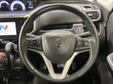 【純正革巻きステアリング】上質な革を使用することで、手にしっかり馴染みとても運転しやすいハンドルです♪