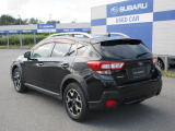 SUBARUは安心安全をご提供するため視界の良さにこだわった車作り。後方視界も良好です。