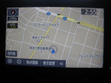 8インチディスプレイオーディオを装備。 スマホとクルマをつなぐことで、これまでのナビに加えて、いろんなサービスが楽しめます。