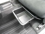 取り出しやすく、しまいやすい収納スペースが満載です。ティッシュやペットボトル等、用途に合わせた収納が可能ですので、使い方はあなた次第!