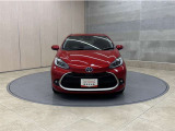 お車購入のポイントとなるフロントマスクです!シャープな目つきが印象的なデザインのヘッドランプです。