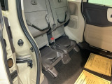 載せるものに合わせて、自由自在にシートを調整。長めの荷物も、大きな買い物も、工夫次第でスッキリ収まります。使い方次第で楽しみが広がる空間です。