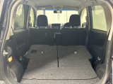 普段のお買い物や通勤、送迎等に十分な荷室スペースを確保しております。セカンドシートを倒すと、大きな荷物の積載も可能です♪
