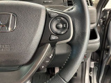 クルーズコントロールを装備しています。高速道路などで一定の速度で走ってくれるので運転が楽ですよ!速度を設定できますので、スピードの出しすぎにも注意できます。