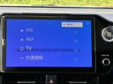 地デジ、AM/FMチューナー、Bluetooth等ご利用いただけます。グローブボックス内にCD・DVDデッキを搭載しています。