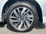 新車メーカー保証に準じた保証を1年間無償で受けられる「まごころ保証」、さらに保証を延長できる「まごころ保証プラス」「まごころ保証プラス&alpha;」をご用意しております。