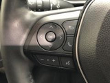 【ステアリングスイッチ】左です。ステアリングから手を離さず、運転に集中したまま手元でオーディオ操作等が出来ます。