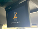 【フリップダウンモニター】大画面モニターで後席でもエンタメをお楽しみいただけます。小さなお子様にも大人気の装備です♪