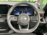 【純正革巻きステアリング】上質な革を使用することで、手にしっかり馴染みとても運転しやすいハンドルです♪