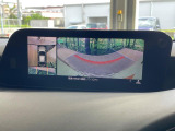 【360&deg;ビューモニター】専用のカメラにより、上から見下ろしたような視点で360度クルマの周囲を確認することができます☆死角部分も確認しやすく、狭い場所での切り返しや駐車もスムーズに行えます。