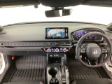 【前方視界】開放的な前方視界!運転がしやすく疲れにくいです♪窓が大きく、見通しがとっても良いおクルマですよ♪