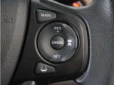 ◆アダプティブクルーズコントロール◆予め設定した車速内でクルマが自動的に加減速。前走車との適切な車間距離を維持しながら追従走行します。【LKAS】車線維持支援システムでステアリング操作を支援。