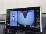 【フロントカメラ】運転席に座った状態で死角になりやすいクルマの前の様子まで確認でき安全ですね♪