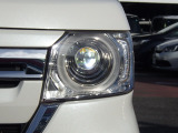 ★LEDヘッドライト搭載★ 白っぽく光る明るく省電力なLEDライト!先進的な白い輝きでフロントフェースを引き締めます☆
