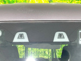 【スズキ セーフティサポート】走行中に前方の車両等を認識し、衝突しそうな時は警報とブレーキで衝突回避と被害軽減をアシスト。より安全にドライブをお楽しみいただけます。