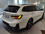 BMWプレミアムセレクション前橋では、高年式低走行モデルからMモデル、年式が経ちなかなかディーラーでは見かけないモデルまで幅広いラインナップで認定中古車を取り扱っております。品質に自信があります。