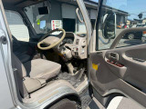 室内はスタッフが真心込めて清掃や納車の準備をします!試乗は全車OKですので現状確認をして下さいね!
