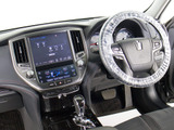 使いやすさや安全性を追求したステアリング周り!高級車ゆえにスイッチ類が多いのも特徴ですね!考え尽くされた配置ですぐに使いこなす事が出来ますのでご安心下さい!是非、体感してみて下さい!!