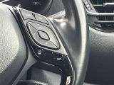 ステアリングスイッチ右側 メーター操作スイッチ、LDAスイッチ、車間距離切替スイッチ。 前方から目を離すことなく操作できます!