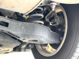 お車を安心してお乗りいただく為には、足回りの定期点検が欠かせません。サービスサポート(有償保証)では無料点検もご提供しており、安心のカーライフをお過ごしいただけるサポート体制が整っています。