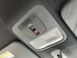 Honda CONNECTによりスマホでの施錠・解錠やエアコン操作ができます!さらに天井には緊急通報ボタンが装備されています。