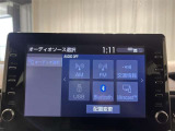 トヨタ純正9インチディスプレイオーディオ装備。