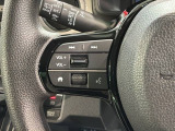 ステアリングにオーディオ操作スイッチが付いています。オーディオ画面に直接タッチしなくても操作が出来ますので、運転に集中できます。