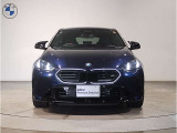 ☆BMWの代名詞とも言える【キドニーグリル】一目見ただけでBMW車であると認識できる確固たるアイコンとして存在感を放ちます☆