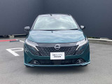 ヘッドライトは明るいキセノンタイプです
